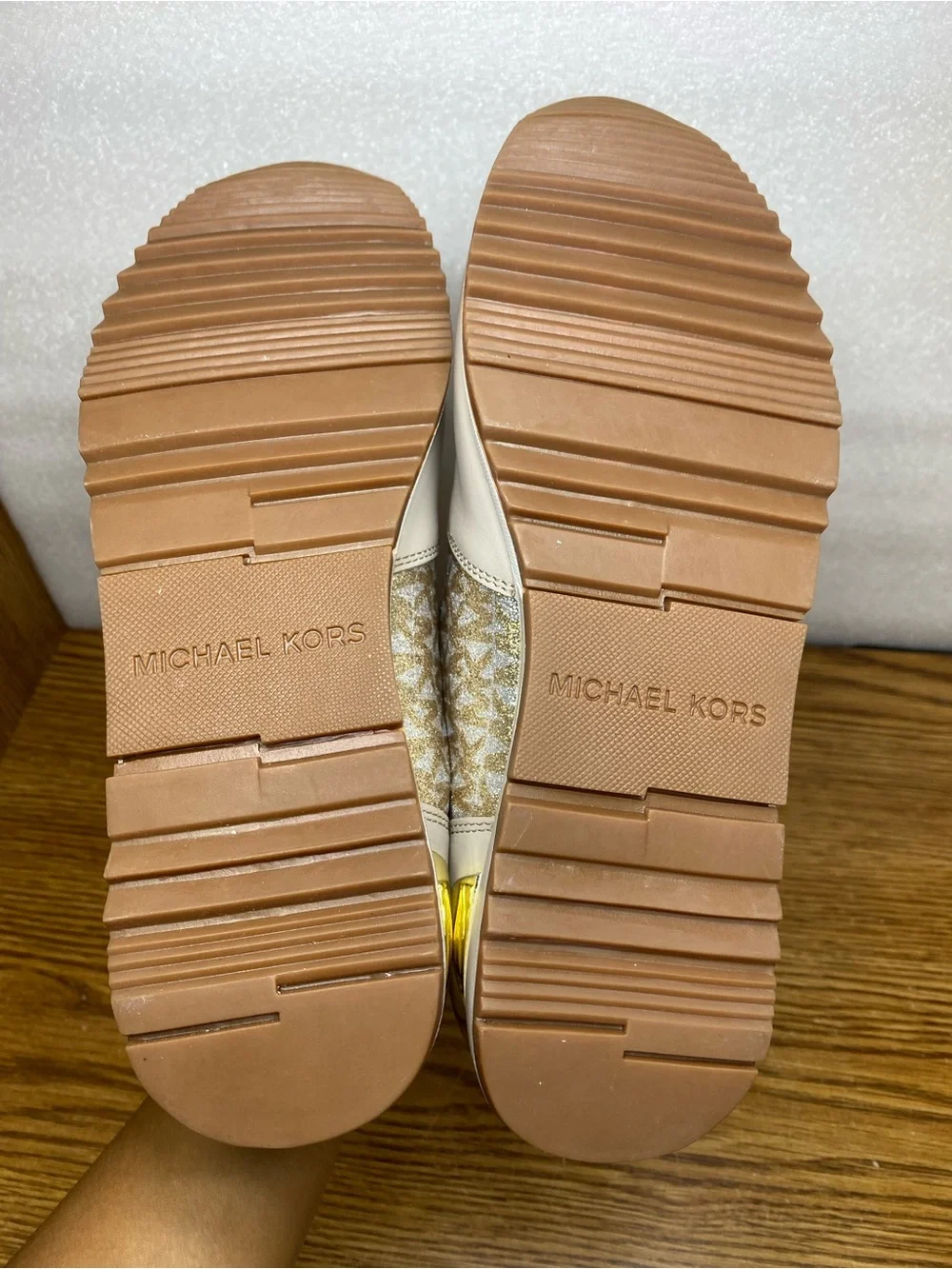 Michael Kors Allie Wrap Trainer Sneakers leather Metallic silver gold Womens 8.5